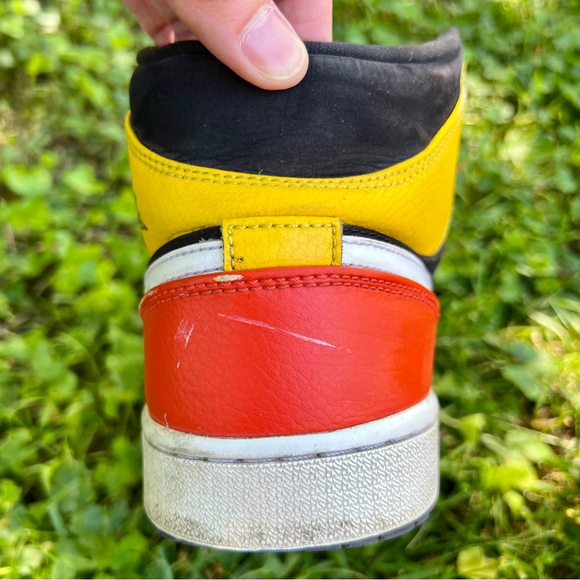 Nike Air Jordan Size 8.5 Men Red, Black and Yellow - Picture 13 of 16